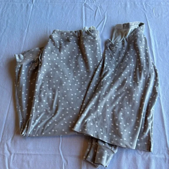 Soma Soft Gray Polka Dot Pajama Set - Picture 1 of 9